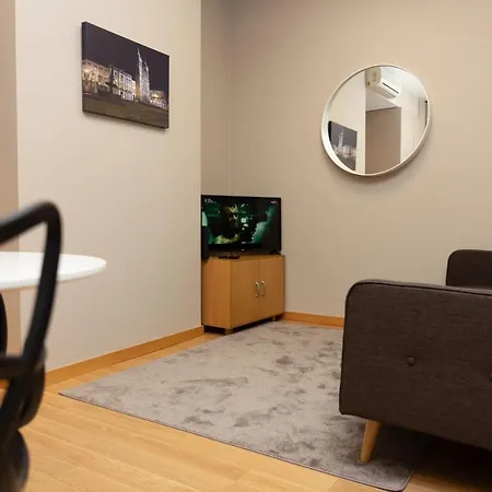 Design Flat In - By Tonsdeverde Braga
